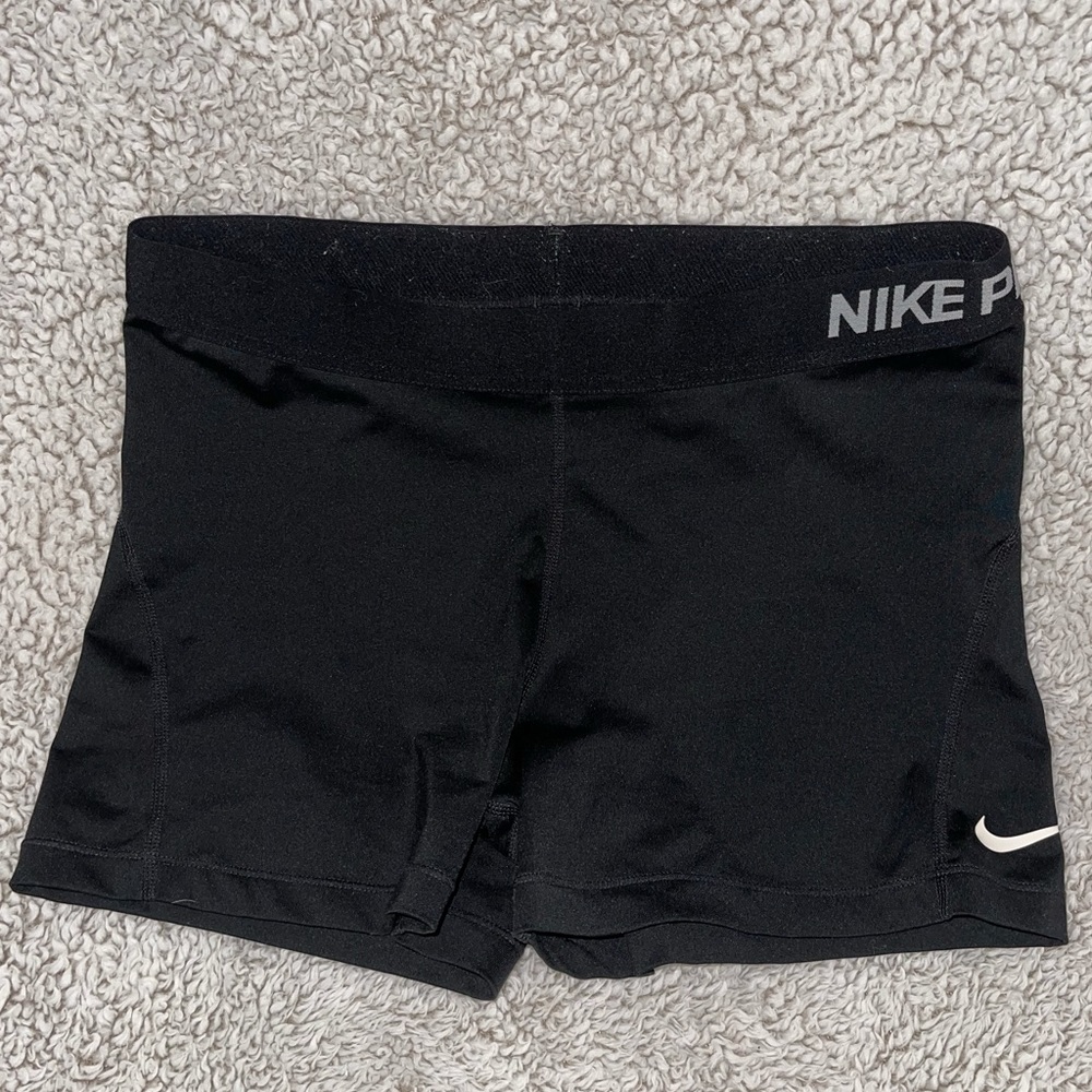 Women’s black Nike pros